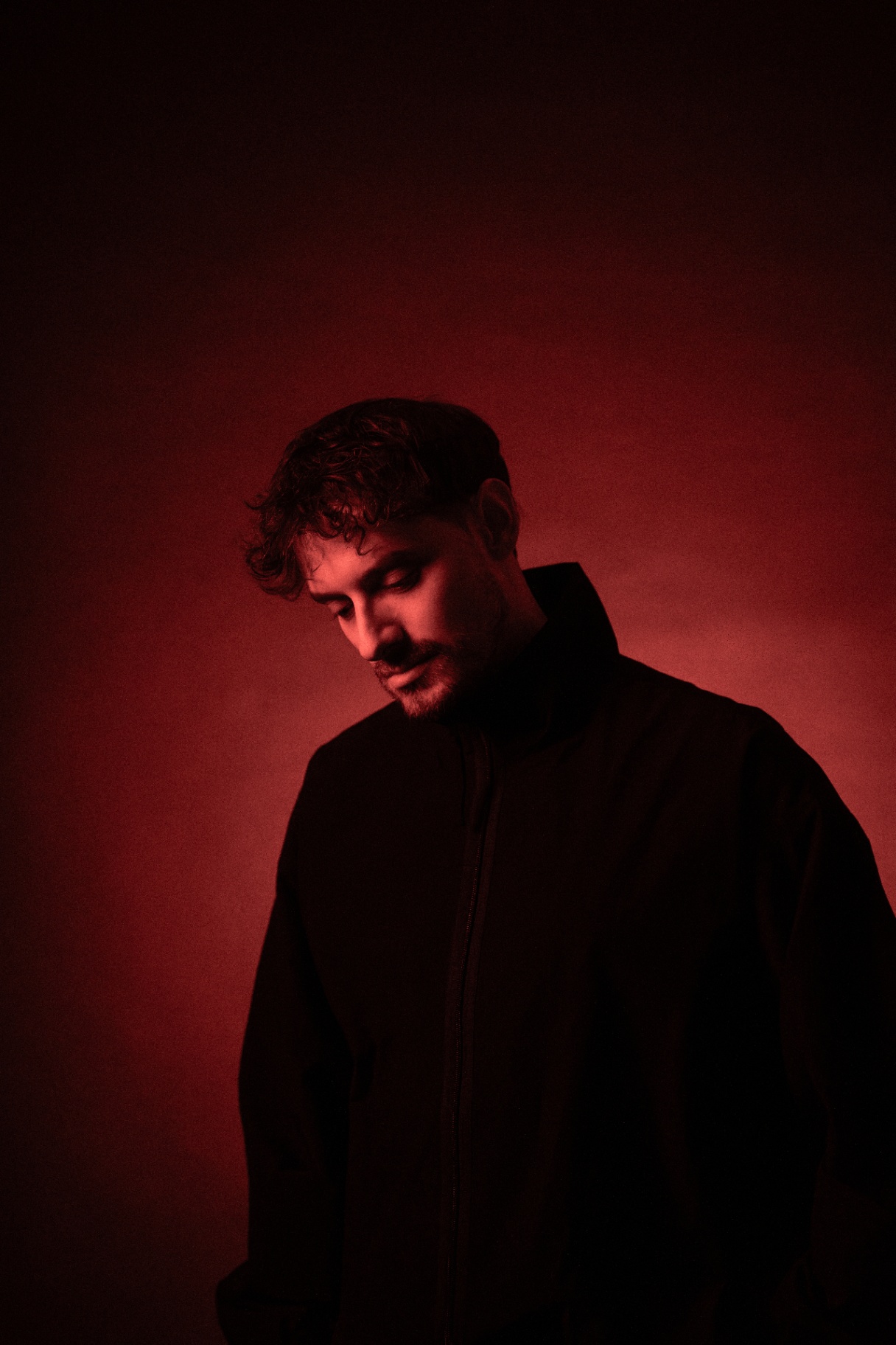 JODANI in deep red light